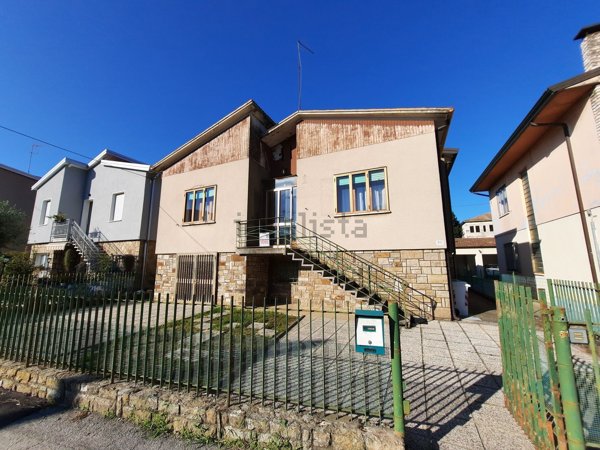 casa indipendente in vendita ad Adria