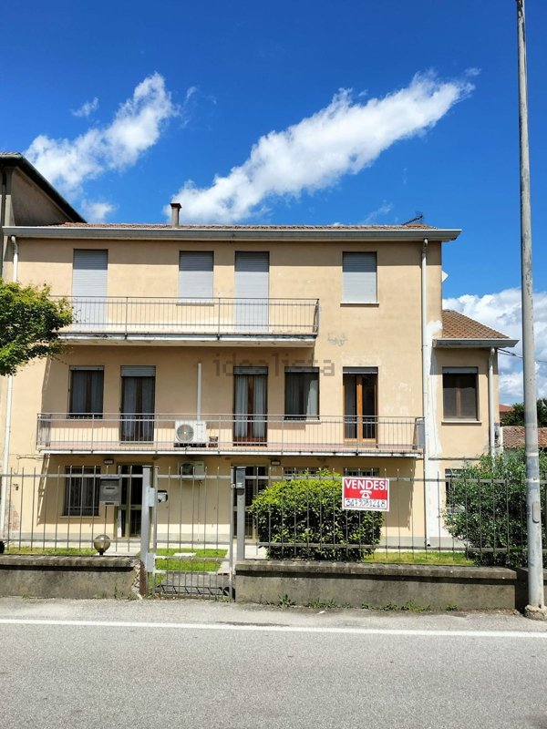 appartamento in vendita ad Adria in zona Bottrighe