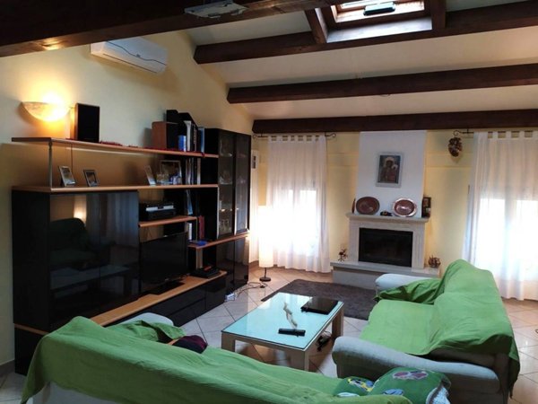 casa indipendente in vendita ad Adria