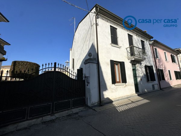 casa indipendente in vendita ad Adria