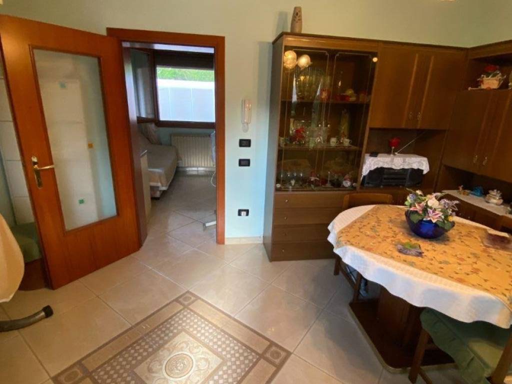casa indipendente in vendita ad Adria in zona Fasana