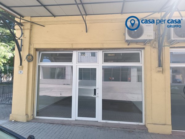 negozio in vendita ad Adria
