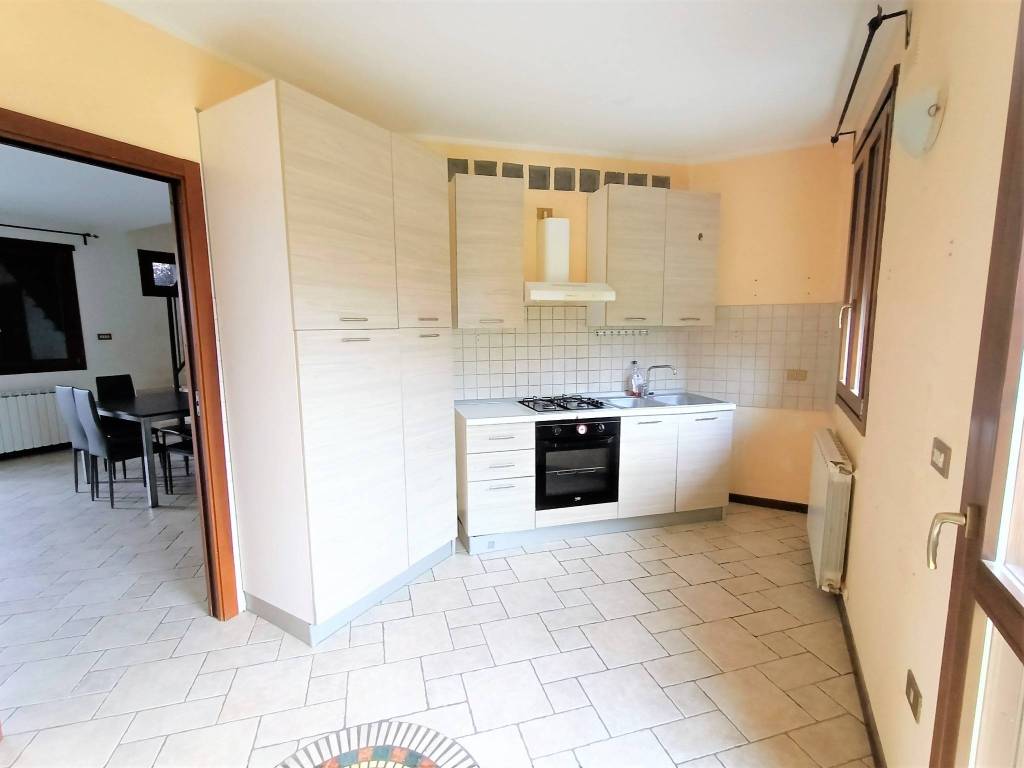 casa indipendente in vendita ad Adria