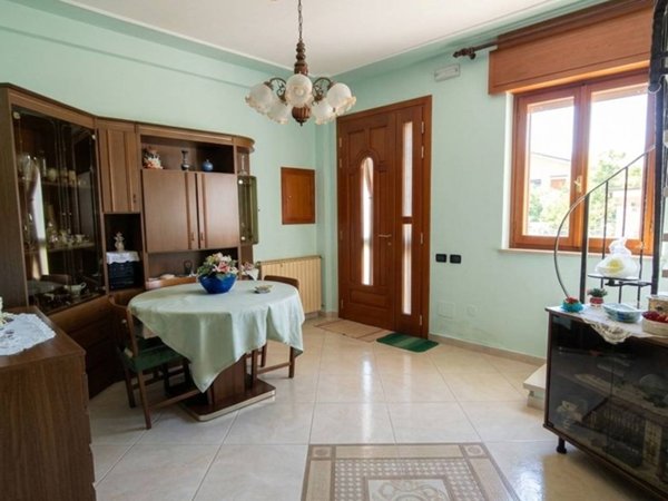 casa indipendente in vendita ad Adria in zona Ca' Emo