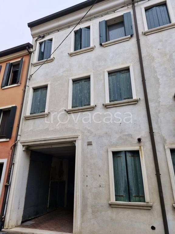 appartamento in vendita ad Adria