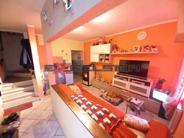 casa semindipendente in vendita ad Adria in zona Bottrighe