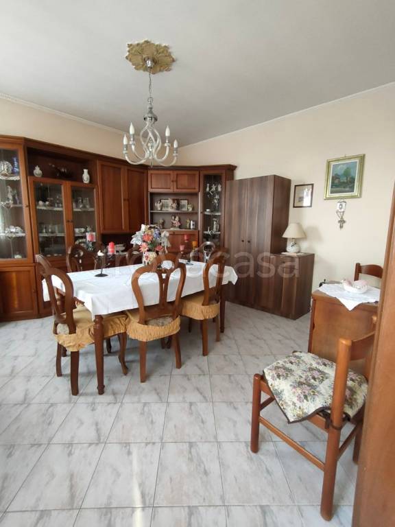 casa indipendente in vendita ad Adria in zona Ca' Emo