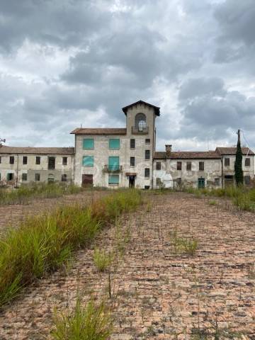 casa indipendente in vendita ad Adria