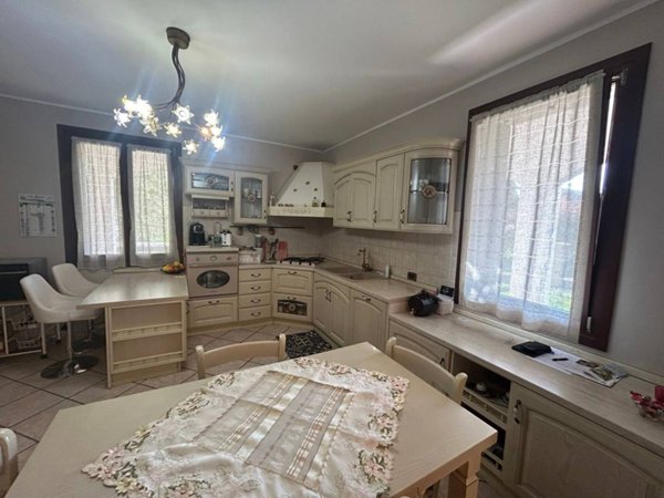 casa indipendente in vendita ad Adria