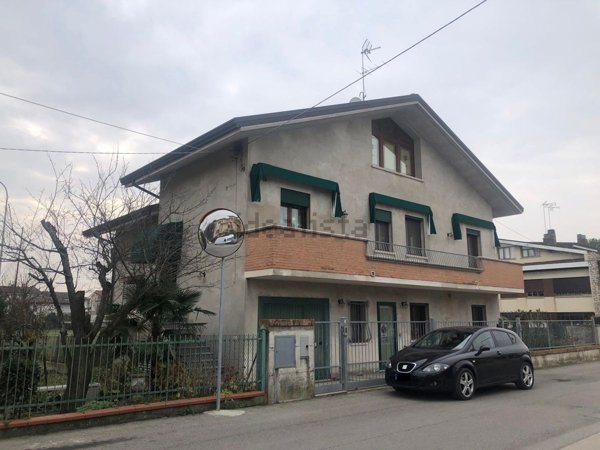 casa indipendente in vendita ad Adria