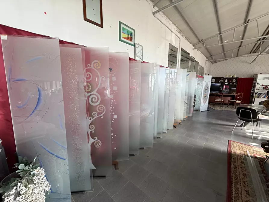 negozio in vendita ad Adria