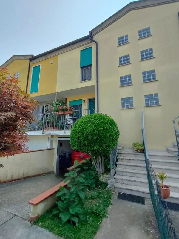 casa indipendente in vendita ad Adria