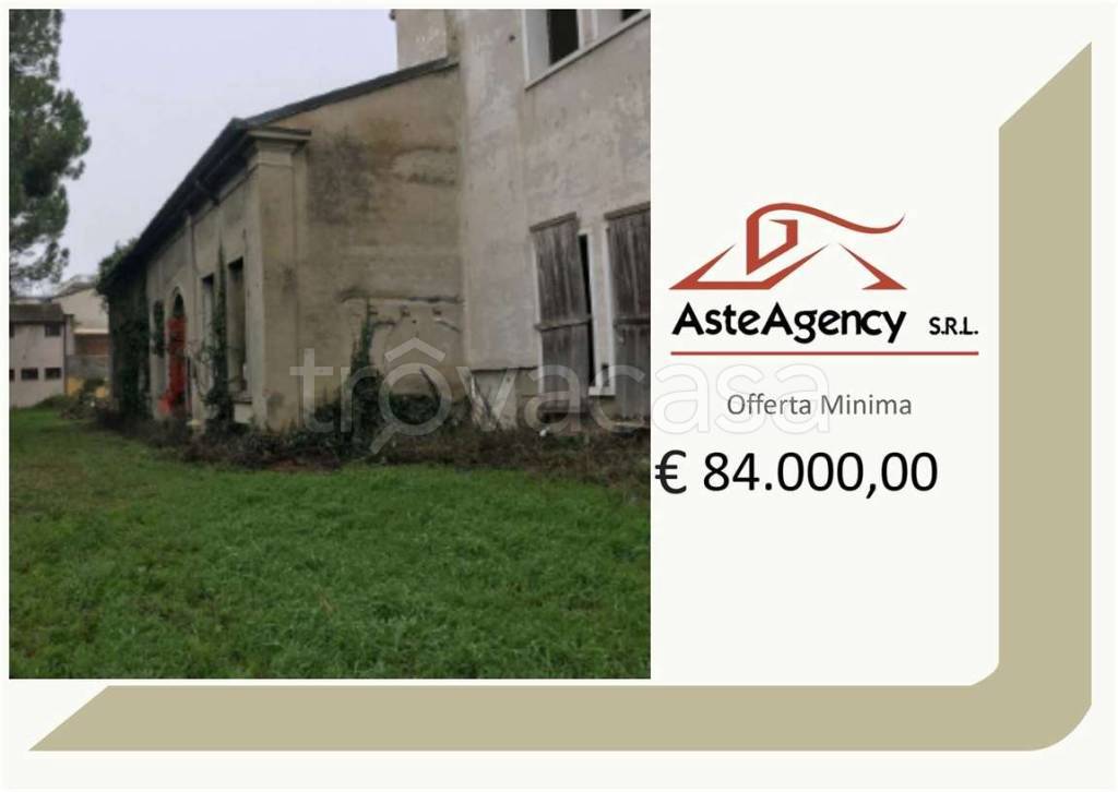 casa indipendente in vendita ad Adria