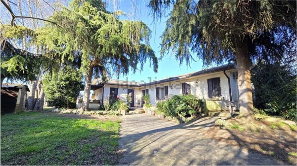 casa indipendente in vendita ad Adria