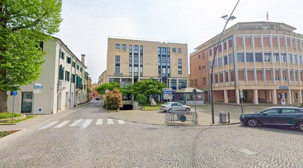ufficio in vendita ad Adria