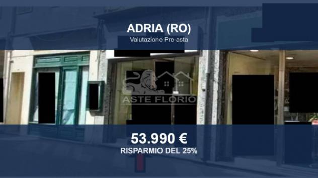 negozio in vendita ad Adria