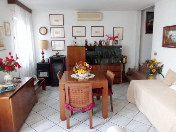 casa indipendente in vendita ad Adria