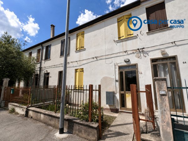 casa indipendente in vendita ad Adria