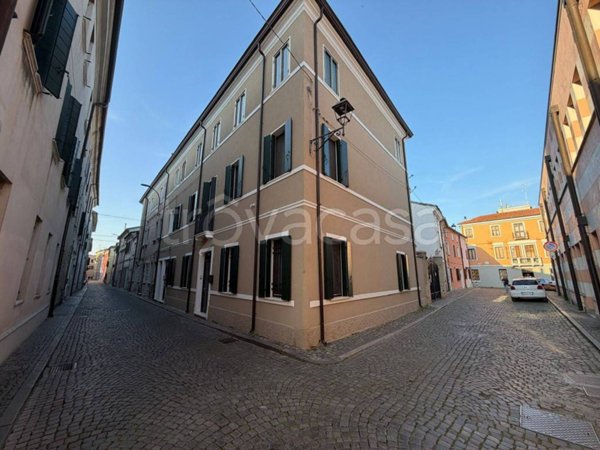 casa indipendente in vendita ad Adria