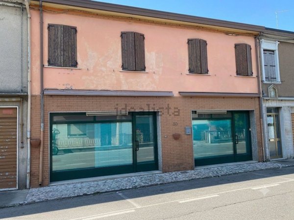casa indipendente in vendita ad Adria