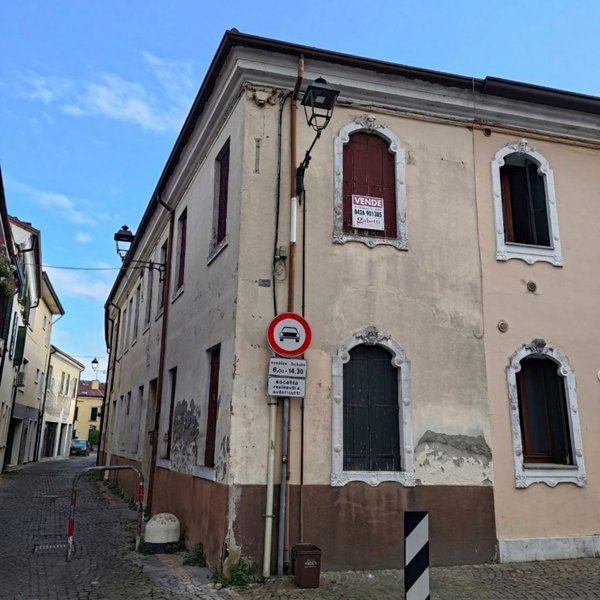 casa indipendente in vendita ad Adria