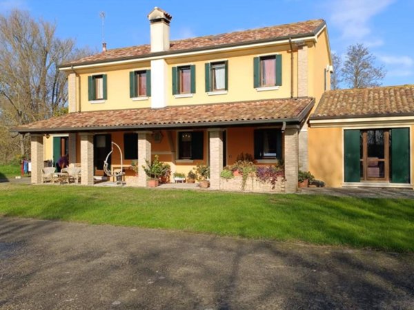 casa indipendente in vendita ad Adria