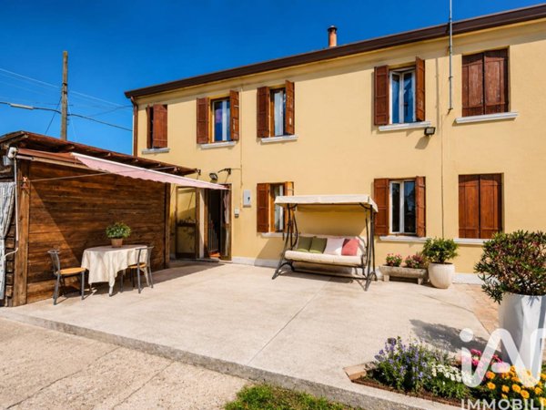 casa indipendente in vendita ad Adria