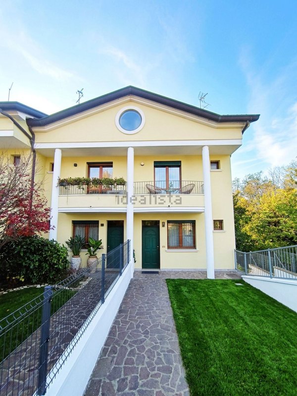 casa indipendente in vendita ad Adria