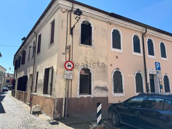 casa indipendente in vendita ad Adria