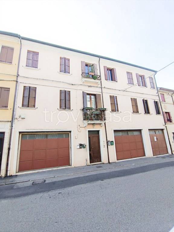 appartamento in vendita ad Adria