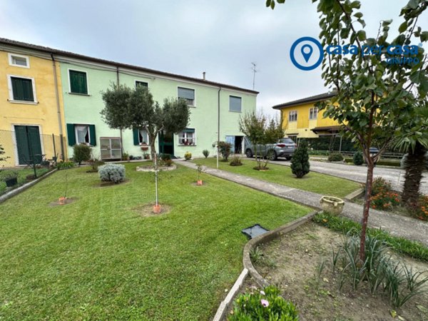 casa indipendente in vendita ad Ariano nel Polesine
