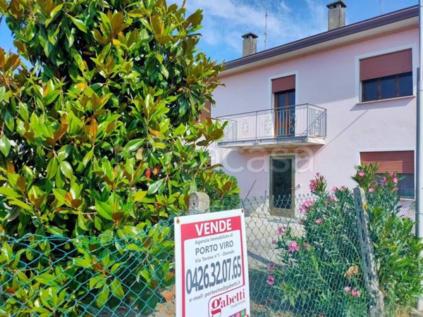 casa indipendente in vendita ad Ariano nel Polesine