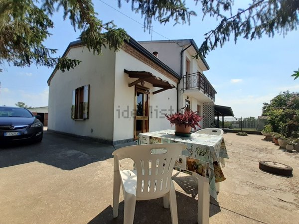 casa indipendente in vendita ad Ariano nel Polesine