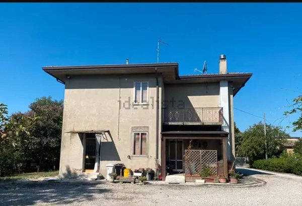 casa indipendente in vendita ad Ariano nel Polesine