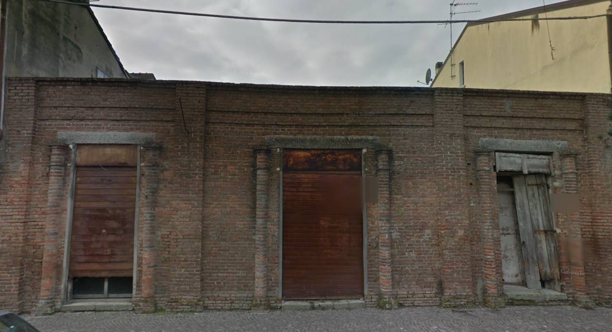 negozio in vendita ad Ariano nel Polesine