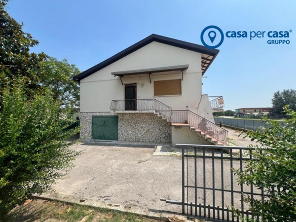 appartamento in vendita ad Ariano nel Polesine in zona Rivà