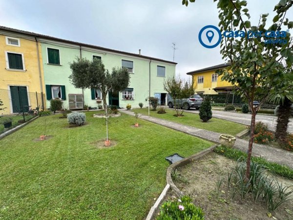 casa indipendente in vendita ad Ariano nel Polesine
