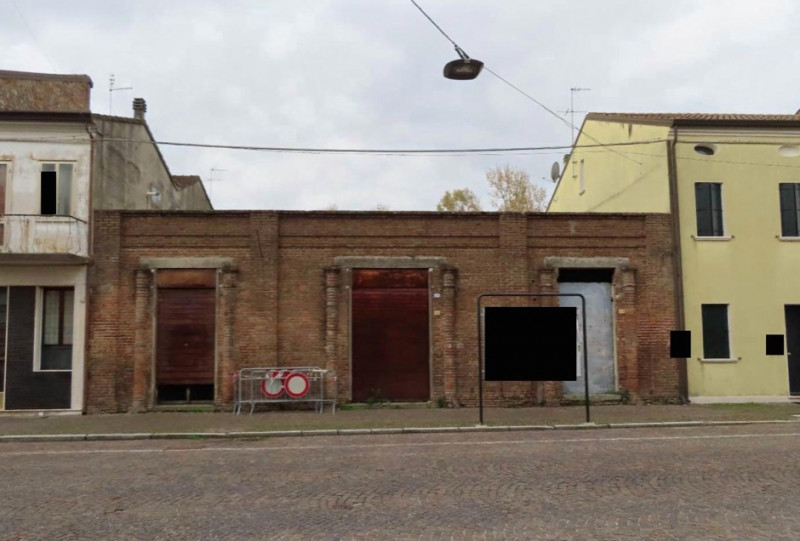 negozio in vendita ad Ariano nel Polesine