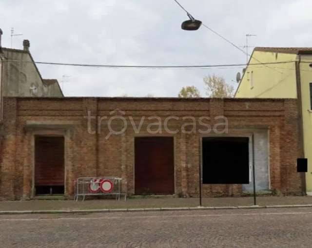 negozio in vendita ad Ariano nel Polesine