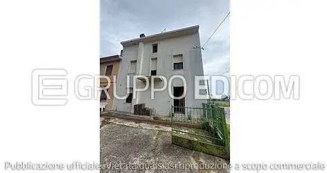 casa indipendente in vendita ad Ariano nel Polesine