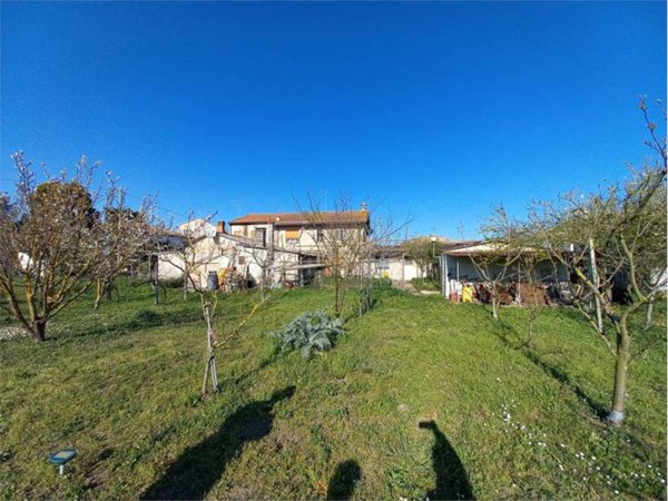 casa indipendente in vendita ad Ariano nel Polesine