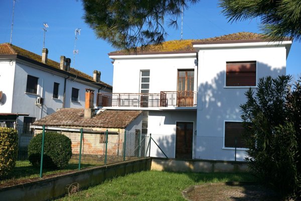 casa indipendente in vendita ad Ariano nel Polesine