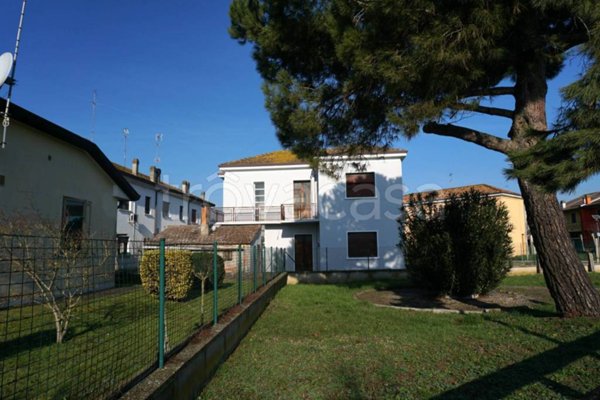casa indipendente in vendita ad Ariano nel Polesine