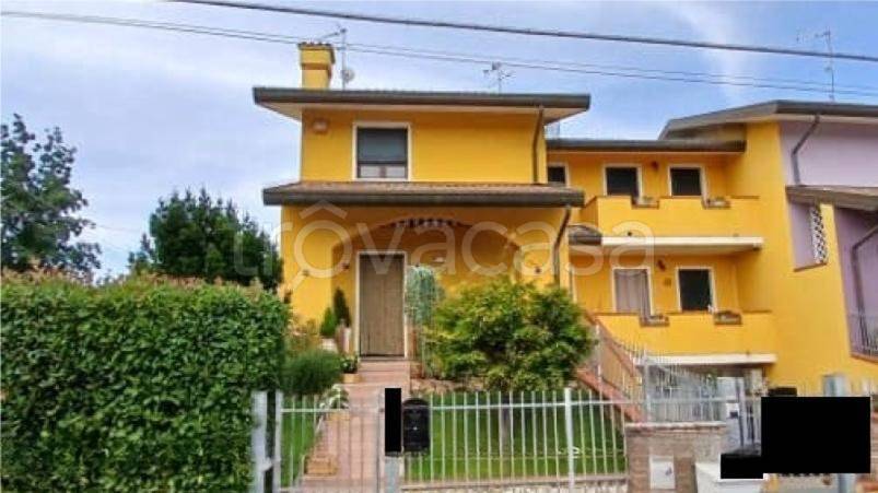 casa indipendente in vendita ad Ariano nel Polesine