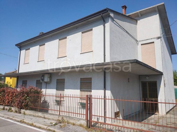 casa indipendente in vendita ad Ariano nel Polesine