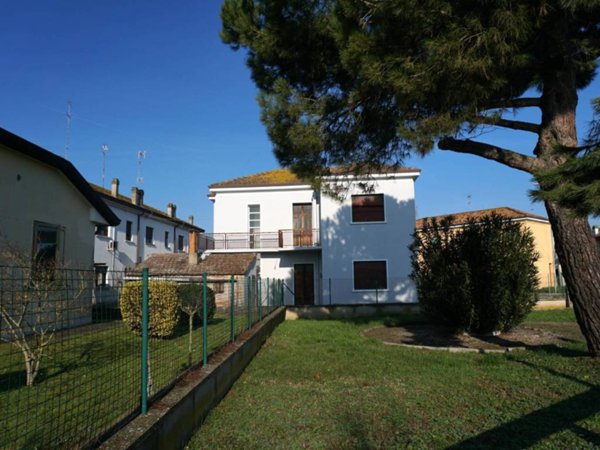 casa indipendente in vendita ad Ariano nel Polesine