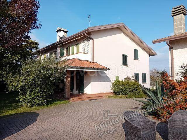 casa indipendente in vendita ad Ariano nel Polesine