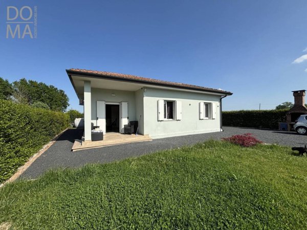 casa indipendente in vendita ad Ariano nel Polesine in zona Monti