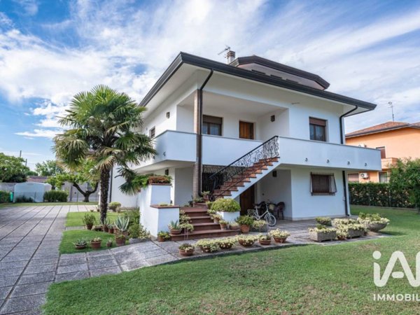 casa indipendente in vendita ad Ariano nel Polesine
