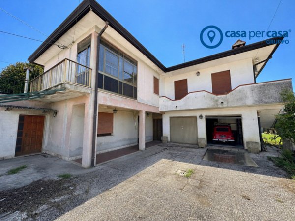 casa indipendente in vendita ad Ariano nel Polesine